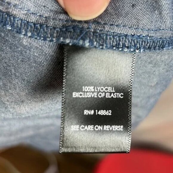 EUC Adorable Chambray Floral Torrid  Sz 2 Dress w/ pockets - Picture 5 of 8